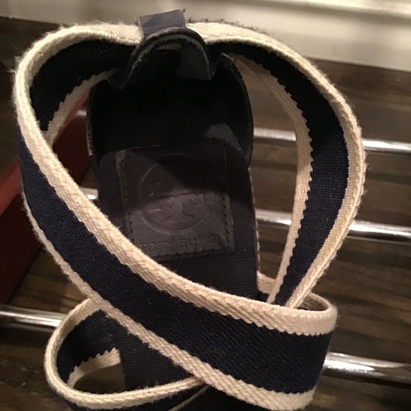 Tory Burch Adonis Blue & Ivory Wedges US 9 - Picture 3 of 8